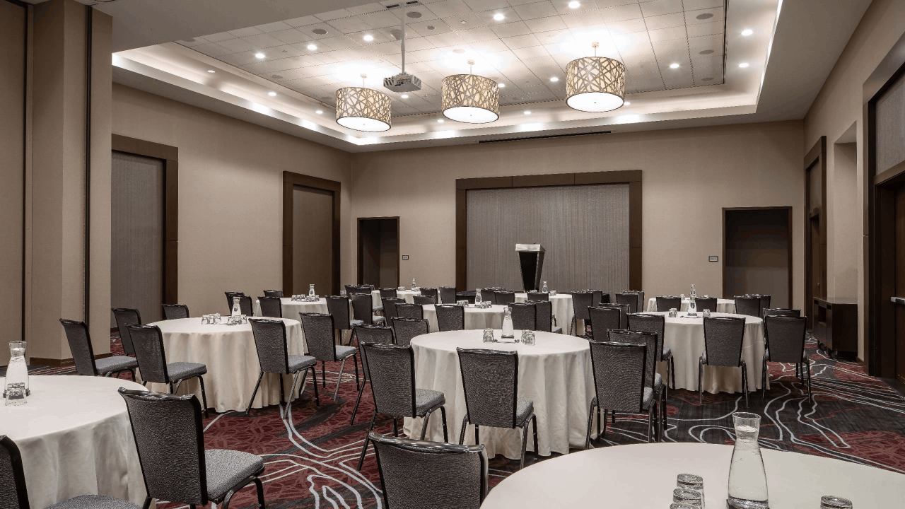 Grand Hyatt 2 (1)
